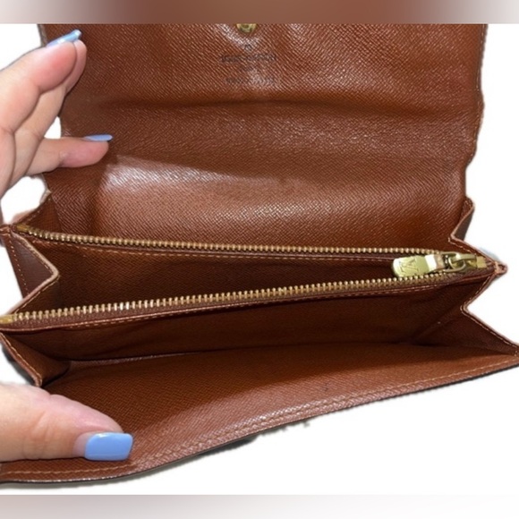 Louis Vuitton Brown Monogram Canvas Crossbody Bag with Gold Chain - Picture 6 of 14